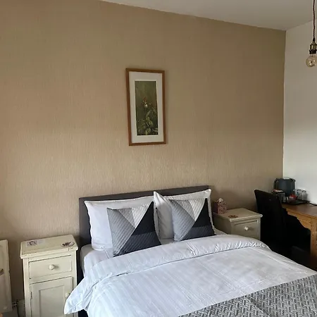 The Foresters Arms 3*